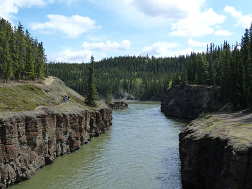 Miles Canyon - Yukon River Loop Hike