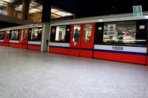 warsaw-travel-tips-subway