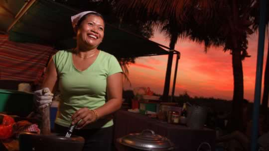 Street food Darwin style at  Mindil Beach sunset market