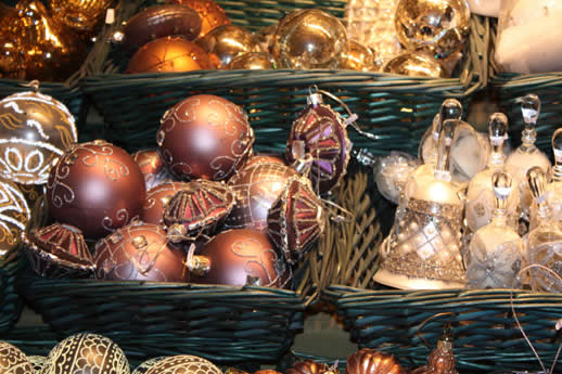 Beautiful baubles for sale in Vienna