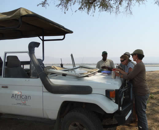 Kanga camp morning tea on the zambezi river in mana pools