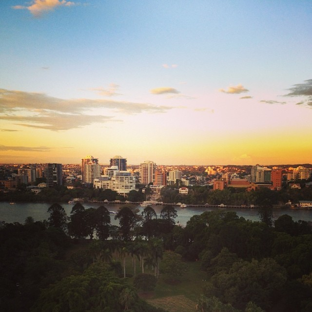 girls getaway brisbane - sunset