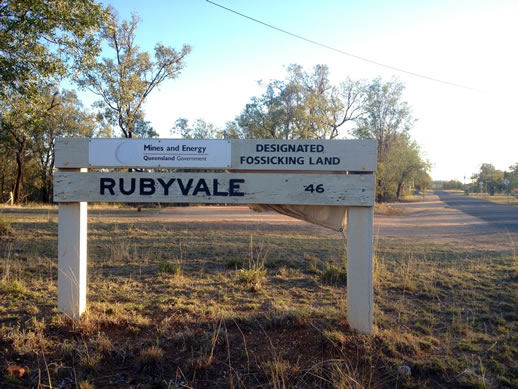 rubyvale fossicking sign