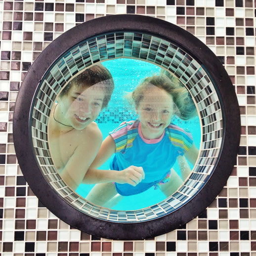 rumba resort caloundra pool porthole