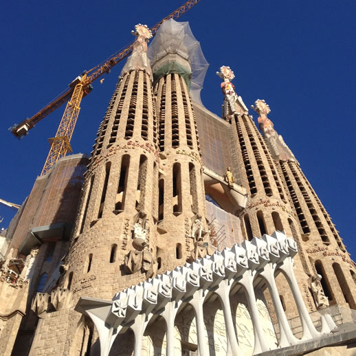 barcelona architecture sagrada familia