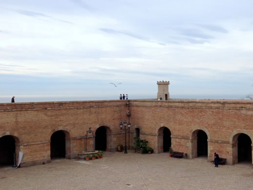 barcelona history castle