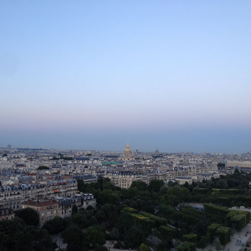 eiffell tower night