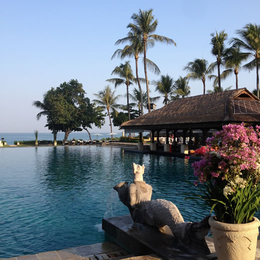 bali intercontinental main pool