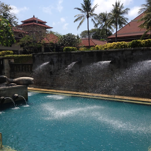 bali intercontinental splash pool