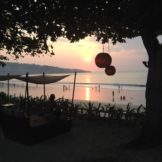 bali intercontinental sunset bar 3