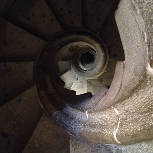 barcelona sagrada familia spiral staircase