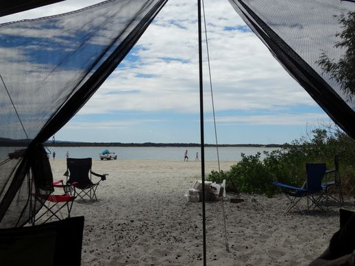 rainbow-beach-camping-2