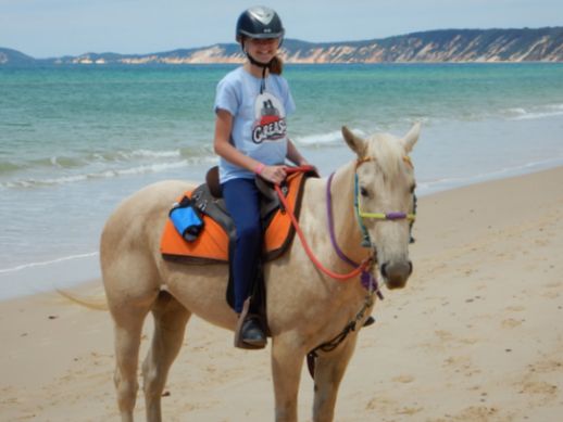 rainbow-beach-horse-ride-12